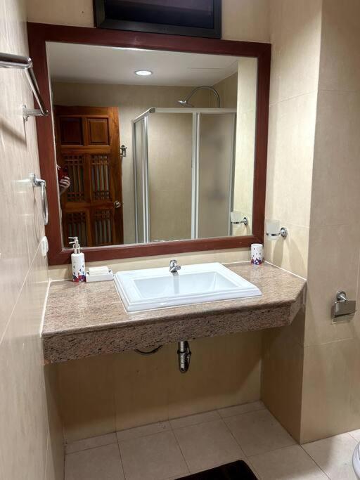 Baan Klang Condo In Central Χουά Χιν Εξωτερικό φωτογραφία